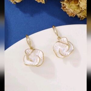 Gold Trim Floral Earrings